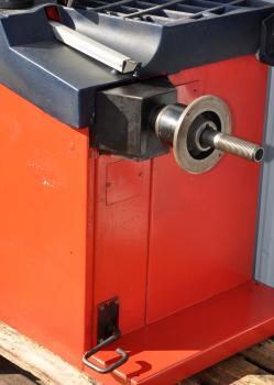 Preview: Reifenwuchtmaschine HOFMANN Geodyna 5001.2 Wuchtmaschine Auswuchtmasche Wuchte
