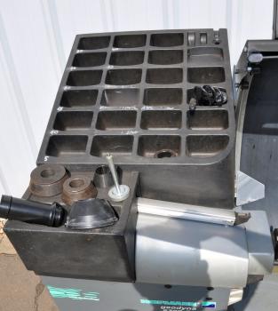 HOFMANN Geodyna 6300 -2P Auswuchtmaschine Powerclamp Wuchte Reifenwuchtmaschine