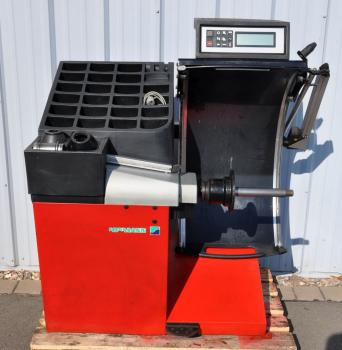 Preview: HOFMANN Geodyna 6300 P Auswuchtmaschine Powerclamp Wuchte Reifenwuchtmaschine