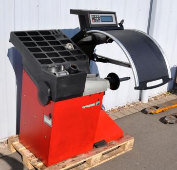 Preview: HOFMANN Geodyna 6300 P Auswuchtmaschine Powerclamp Wuchte Reifenwuchtmaschine