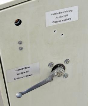 Preview: Bedienpult Zippo 8090 Scherenhebebühne hydraulische Hebebühne Hydraulikaggregat