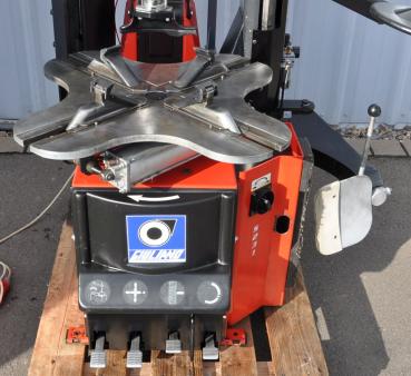 Preview: GIULIANO S231 Reifenmontiermaschine PAX Runflat Hilfsarm Reifenwechselmaschine