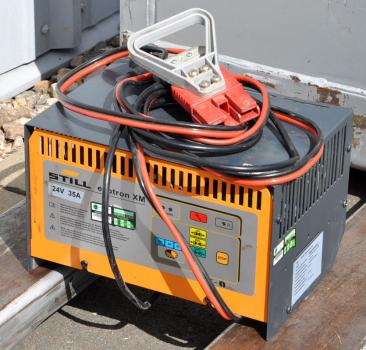 Still EXU 18 Elektro Hubwagen Ameise Ladegerät Gabelstapler 1,8to Bj.2015