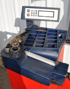 Reifenwuchtmaschine HOFMANN Geodyna 5000 Wuchtmaschine Auswuchtmasche Wuchte