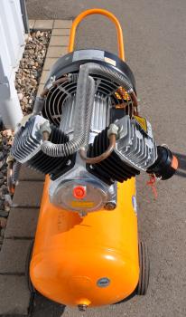 KAESER Kolbenkompressor EUROCOMP EPC 230-2-100 Kompressor Werkstattkompressor