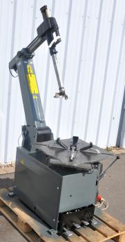 GIULIANO S224 Reifenmontiermaschine Montiermaschine Reifenwechselmaschine