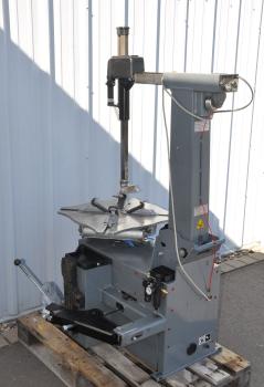 Reifenmontiermaschine GIULIANO S224 Montiermaschine Reifenwechselmaschine