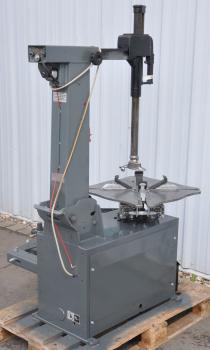 GIULIANO S224 Reifenmontiermaschine mit Schockbefüller Montiermaschine