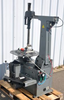 Reifenmontiermaschine GIULIANO S224 Montiermaschine Reifenwechselmaschine