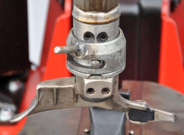 Reifenmontiermaschine GIULIANO S231 PAX Runflat Hilfsarm Reifenwechselmaschine