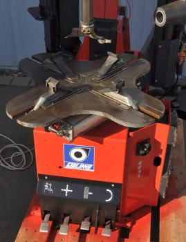Preview: GIULIANO S231 Reifenmontiermaschine PAX Runflat Hilfsarm Reifenwechselmaschine