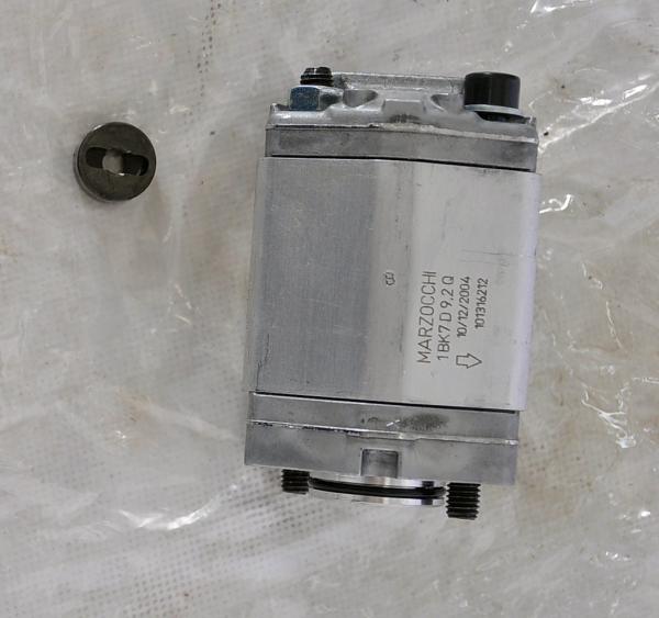 Marzocchi 1BK7-D-9,2 Zahnradpumpe Hydraulikpumpe Consul Zippo Nussbaum Hebebühne
