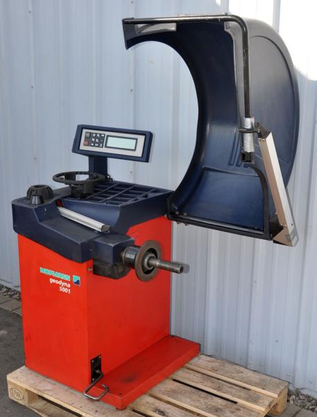 HOFMANN Geodyna 5001 Wuchtmaschine Reifenwuchtmaschine Auswuchtmasche Wuchte