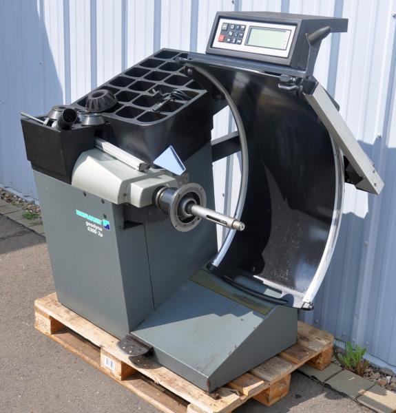 Reifenwuchtmaschine HOFMANN Geodyna 6300 2P Auswuchtmaschine Powerclamp Wuchte