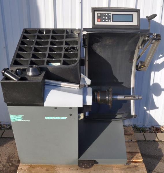 Reifenwuchtmaschine HOFMANN Geodyna 6300 P Auswuchtmaschine Powerclamp Wuchte