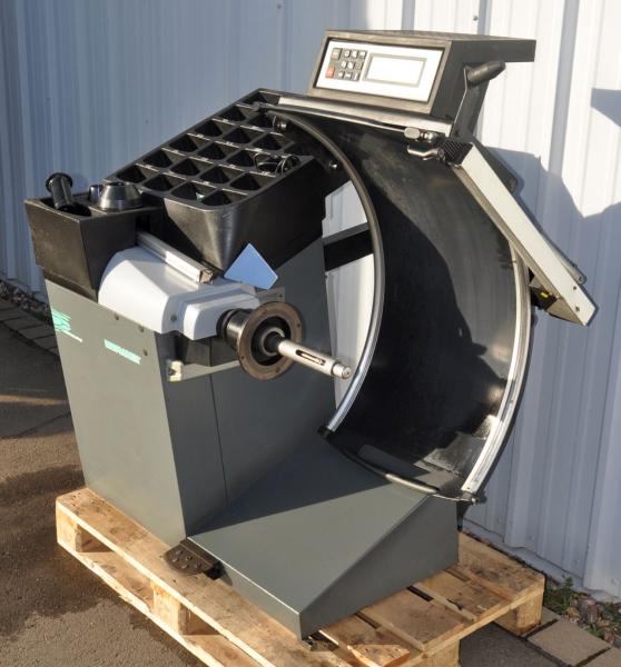 HOFMANN Geodyna 6300 P Auswuchtmaschine Reifenwuchtmaschine Powerclamp Wuchte