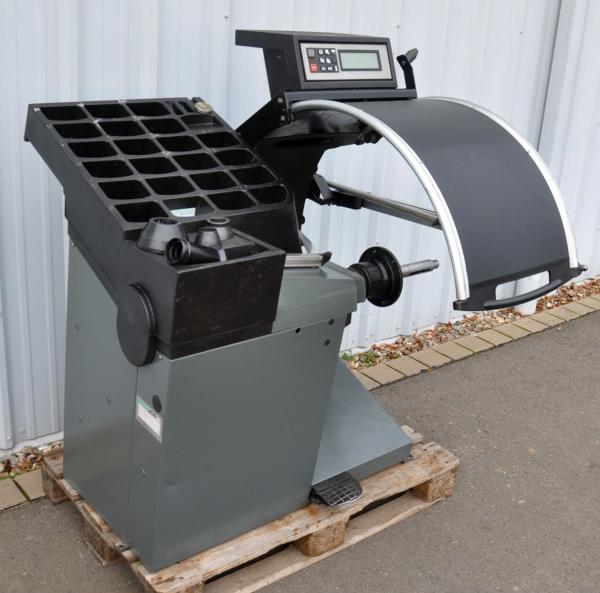 HOFMANN Geodyna 6300 P Auswuchtmaschine Reifenwuchtmaschine Powerclamp Wuchte