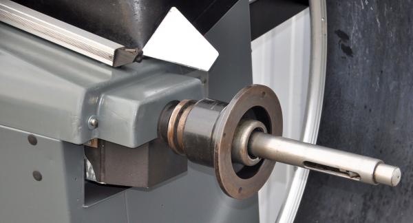 HOFMANN Geodyna 6300 P Auswuchtmaschine Reifenwuchtmaschine Powerclamp Wuchte