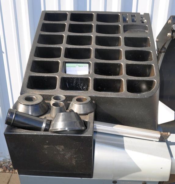 HOFMANN Geodyna 6300 2P Reifenwuchtmaschine Wuchtmaschine Auswuchtmasche Wuchte