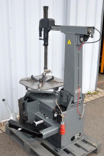 Reifenmontiermaschine GIULIANO S224 Montiermaschine Reifenwechselmaschine