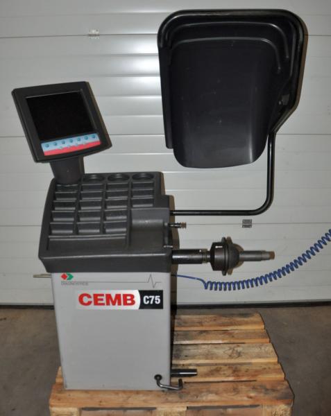 CEMB C75 -2 SE Reifenwuchtmaschine Auswuchtmaschine Wuchtemaschine pneu Radspann