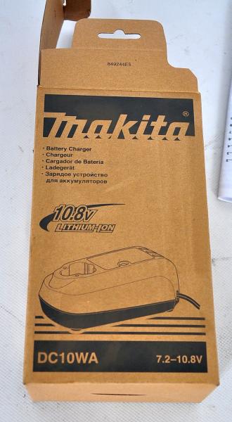Makita Ladegerät DC10WA Schnellladegerät Akku Li-Ion 7,2V • 10,8V Akkuschrauber