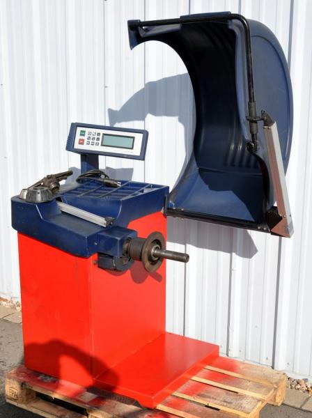 Reifenwuchtmaschine HOFMANN Geodyna 5000 Wuchtmaschine Auswuchtmasche Wuchte