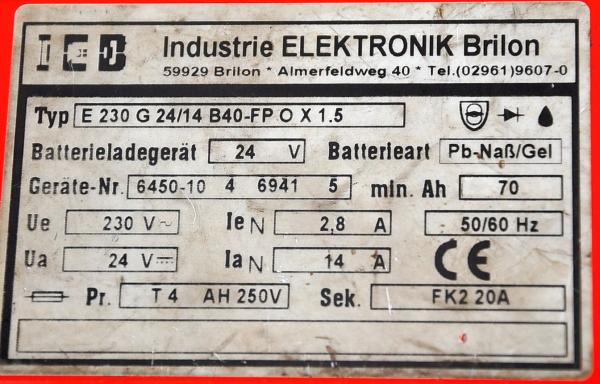 Hako Hakomatik Nassscheuermaschine Ladegerät Automatikladegerät 70-100Ah 24V 14A