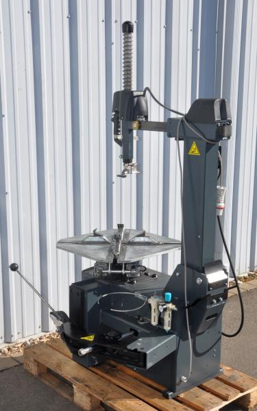 Butler HP441 SQ22 Reifenwechselmaschine Reifenmontiermaschine Montiermaschine