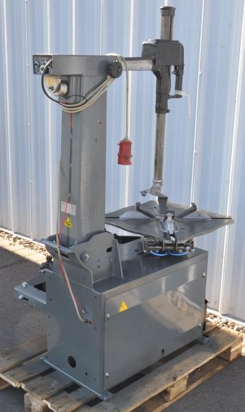 GIULIANO S224 Reifenmontiermaschine Montiermaschine Reifenwechselmaschine