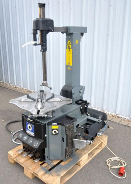 GIULIANO S224 Montiermaschine Schockbefüller Reifenmontiermaschine Luftbooster