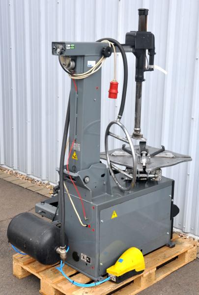 GIULIANO S224 Montiermaschine Schockbefüller Reifenmontiermaschine Luftbooster