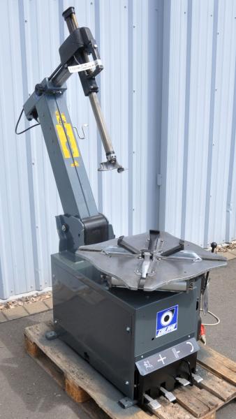 Reifenmontiermaschine GIULIANO S224 Montiermaschine Reifenwechselmaschine