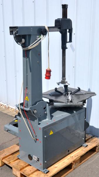 Reifenmontiermaschine GIULIANO S224 Montiermaschine Reifenwechselmaschine