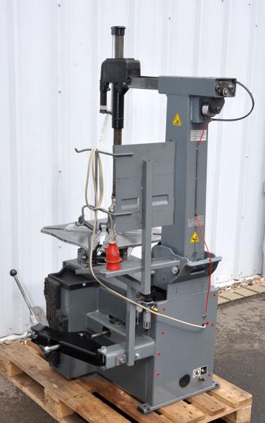 Reifenmontiermaschine GIULIANO S224 Montiermaschine Reifenwechselmaschine