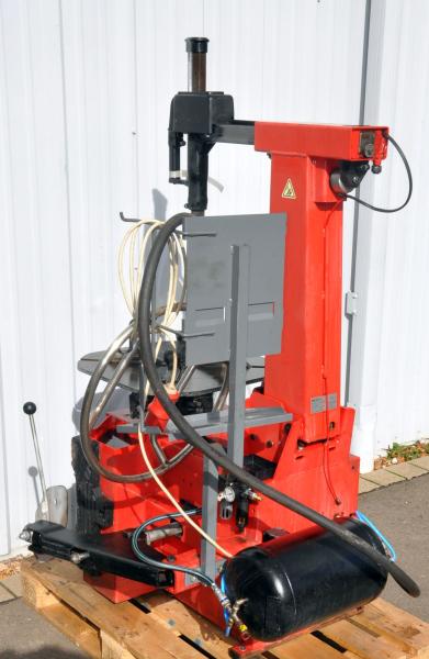 GIULIANO S224 Montiermaschine Schockbefüller Reifenmontiermaschine Luftbooster