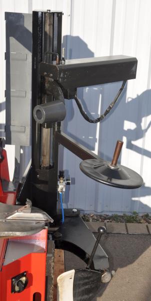 Reifenmontiermaschine GIULIANO S231 PAX Runflat Hilfsarm Reifenwechselmaschine