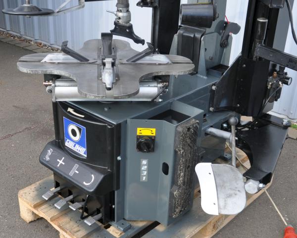 Reifenmontiermaschine GIULIANO S231 PAX Runflat Hilfsarm Reifenwechselmaschine