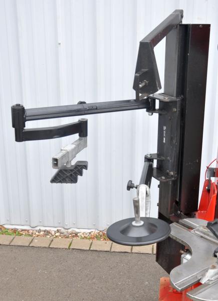 Reifenmontiermaschine GIULIANO S231 PAX Runflat Hilfsarm Reifenwechselmaschine