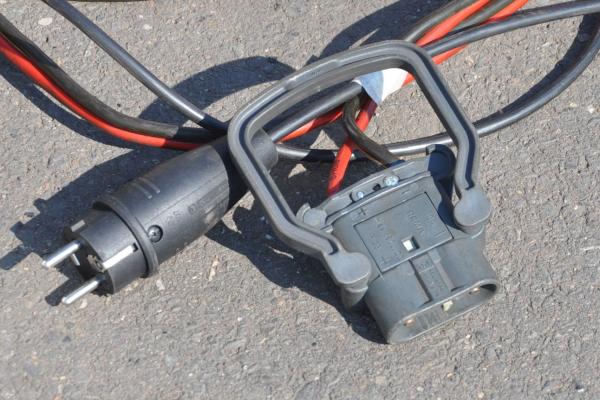 TriCom E 24V 20A Automatik Ladegerät el Hubwagen Gabelstapler Traktionsbatterie